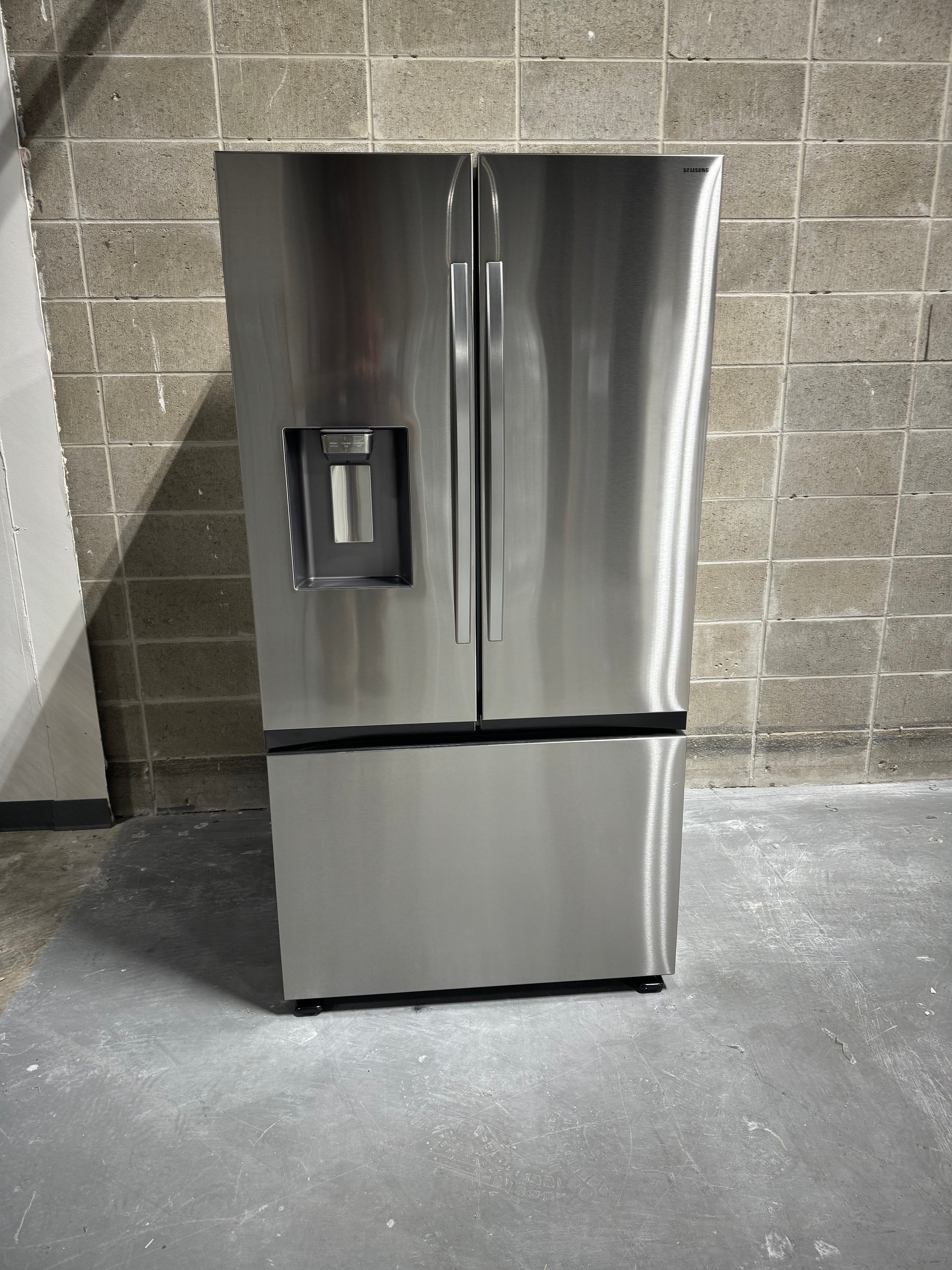 Samsung 31 Cu.Ft. Refrigerator/Freezer