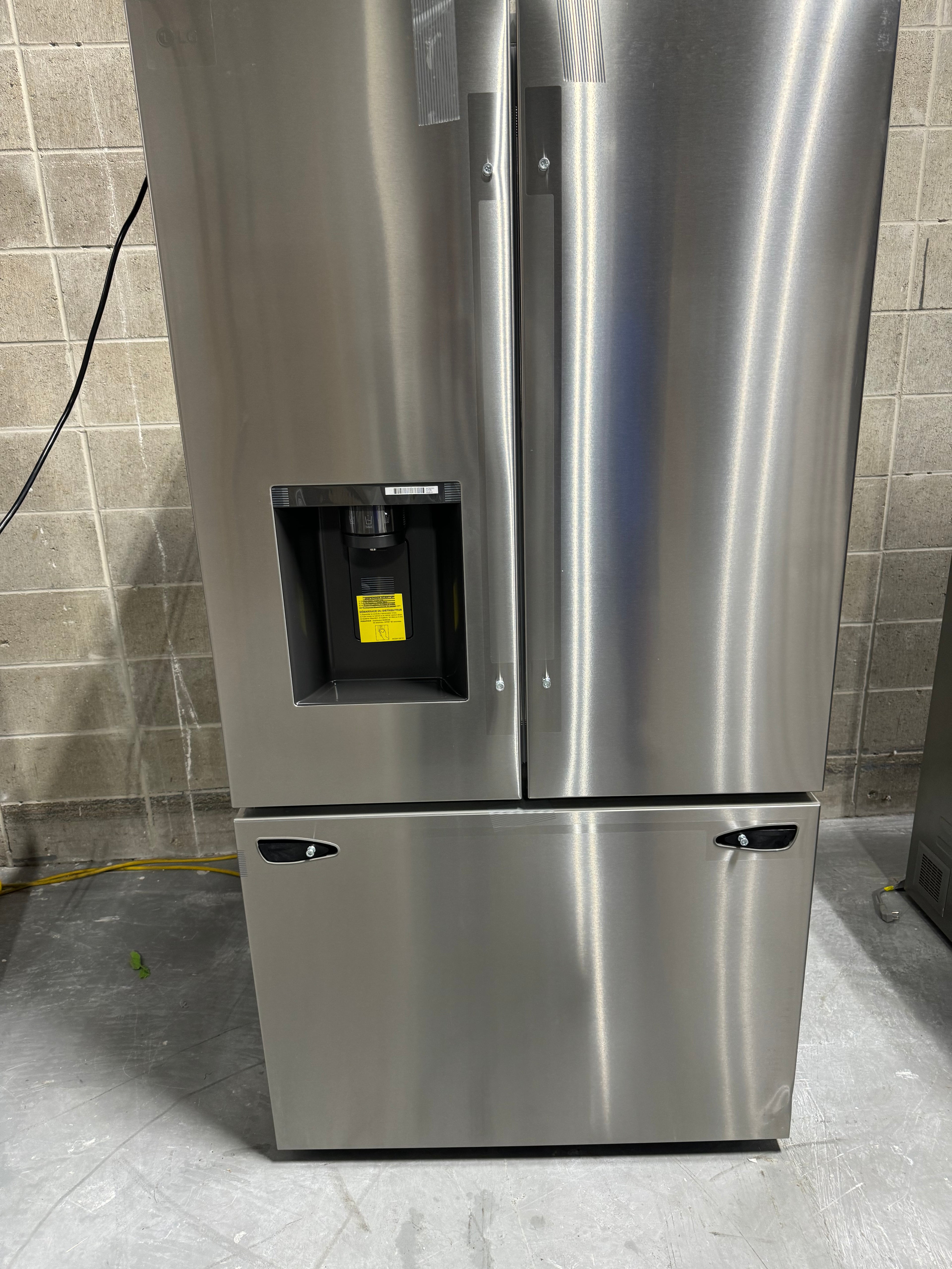 LG 26 Cu.Ft. Refrigerator/Freezer