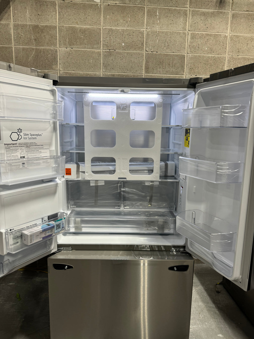 LG 26 Cu.Ft. Refrigerator/Freezer
