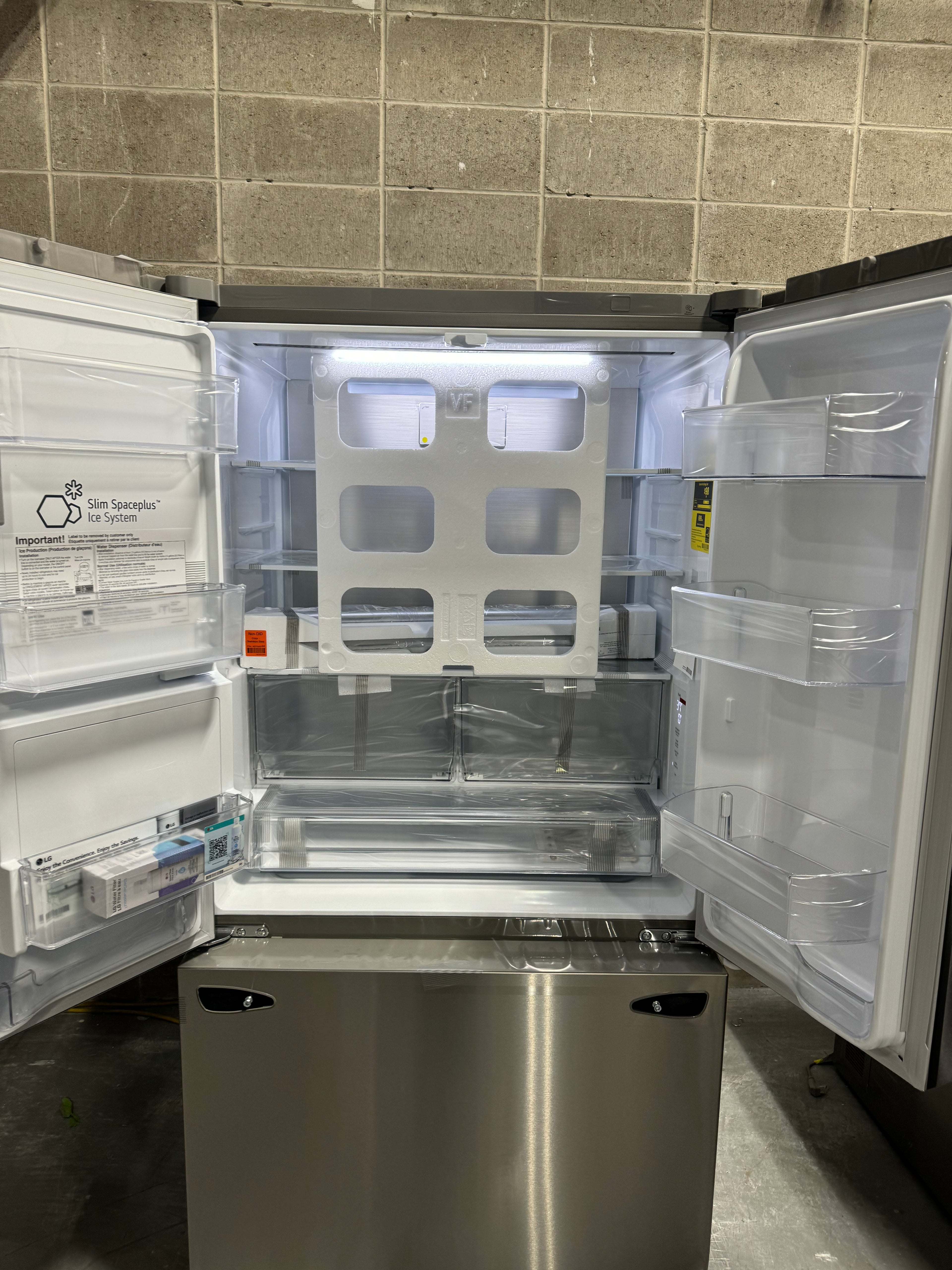 LG 26 Cu.Ft. Refrigerator/Freezer