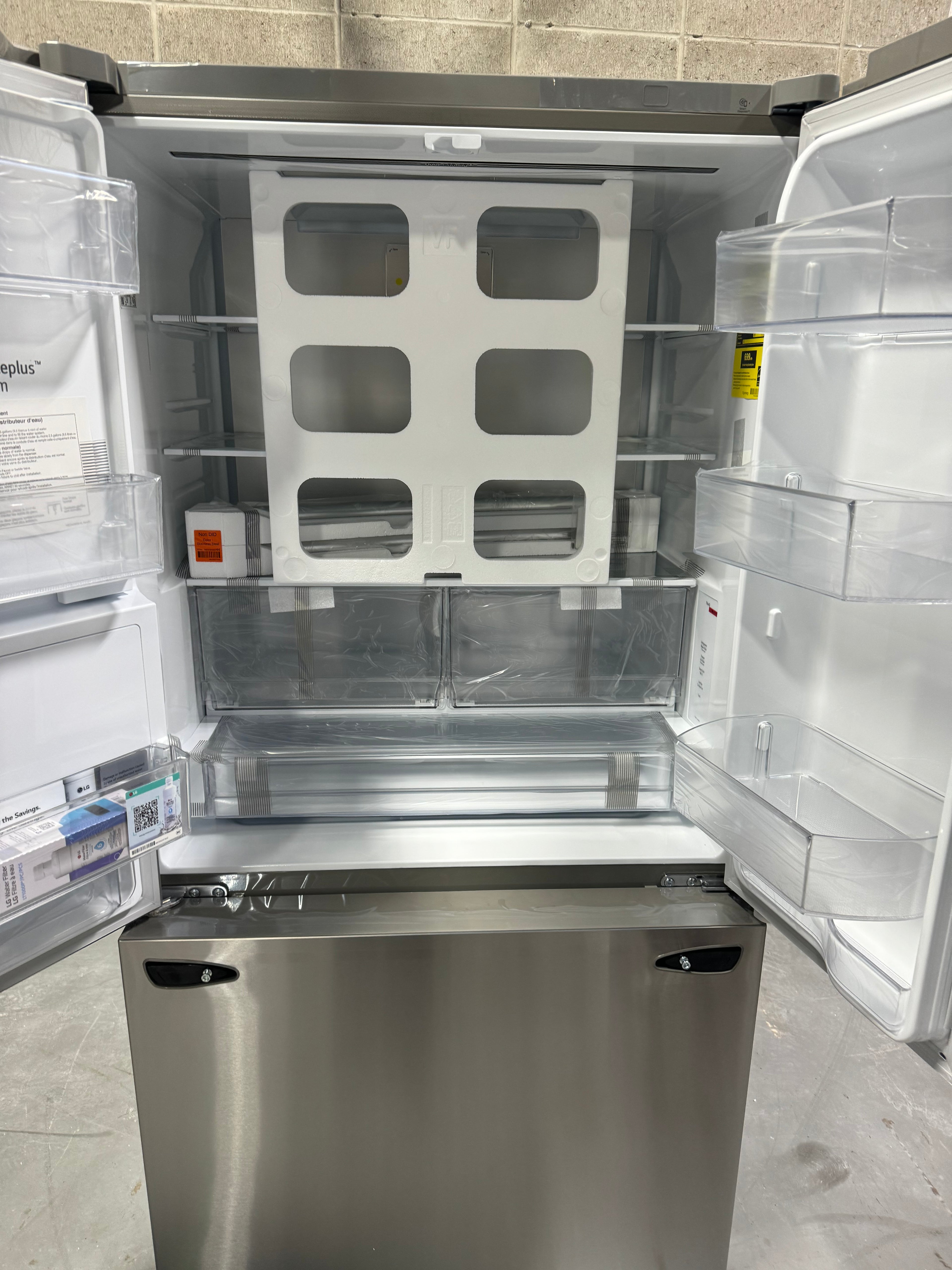 LG 26 Cu.Ft. Refrigerator/Freezer