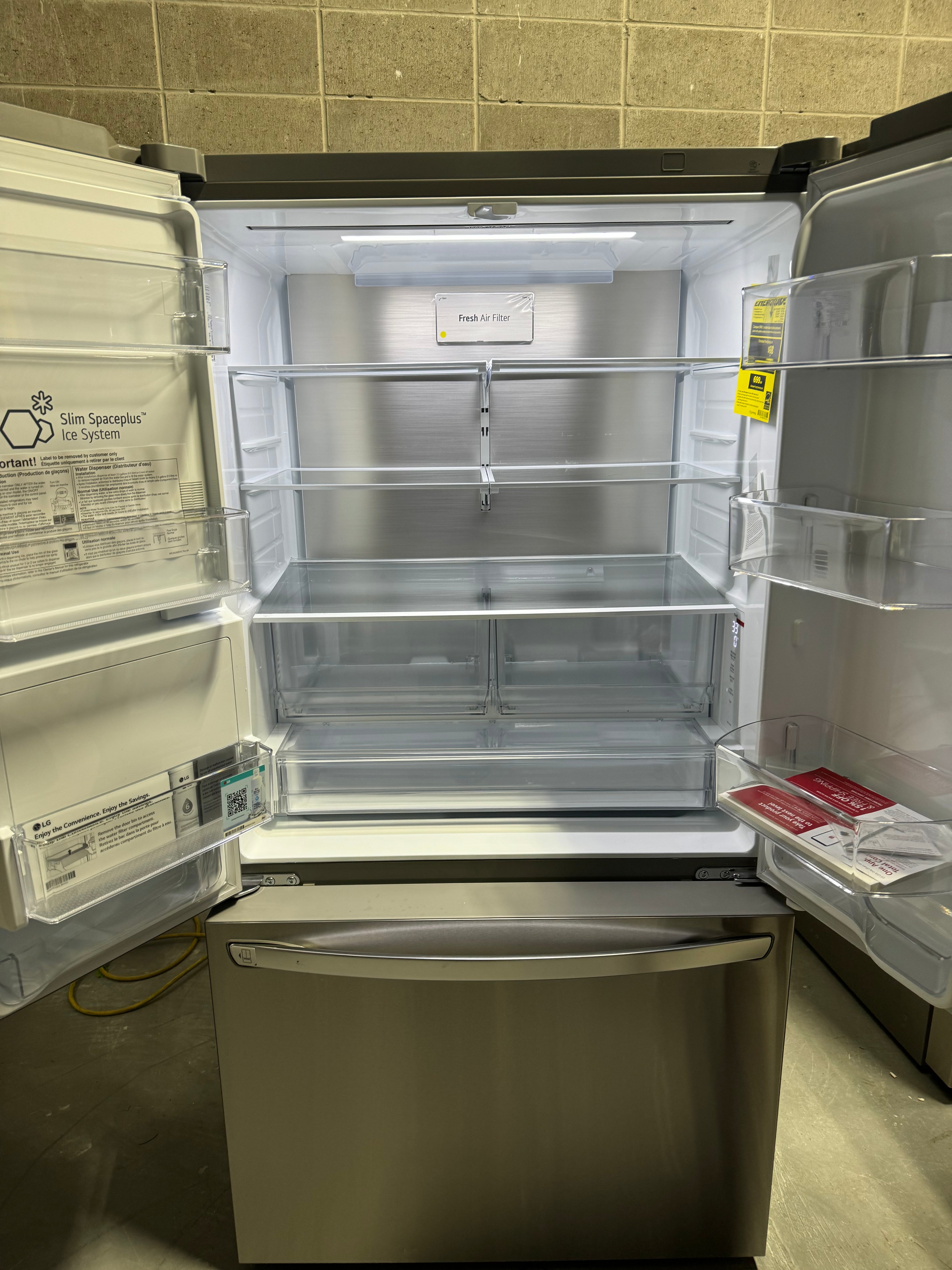 LG 26 Cu.Ft. Refrigerator/Freezer