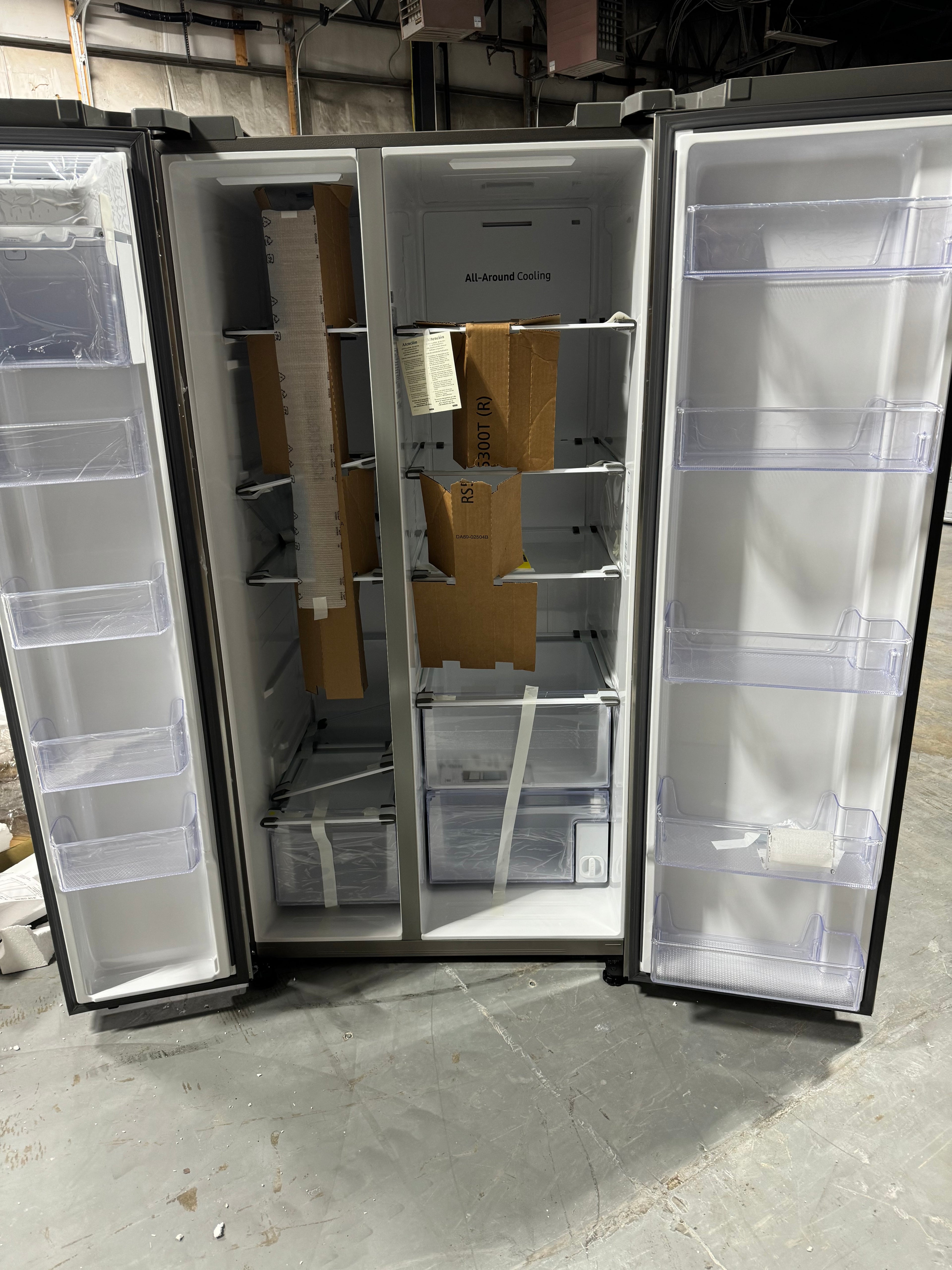 Samsung 27.4 Cu.Ft. Refrigerator/Freezer