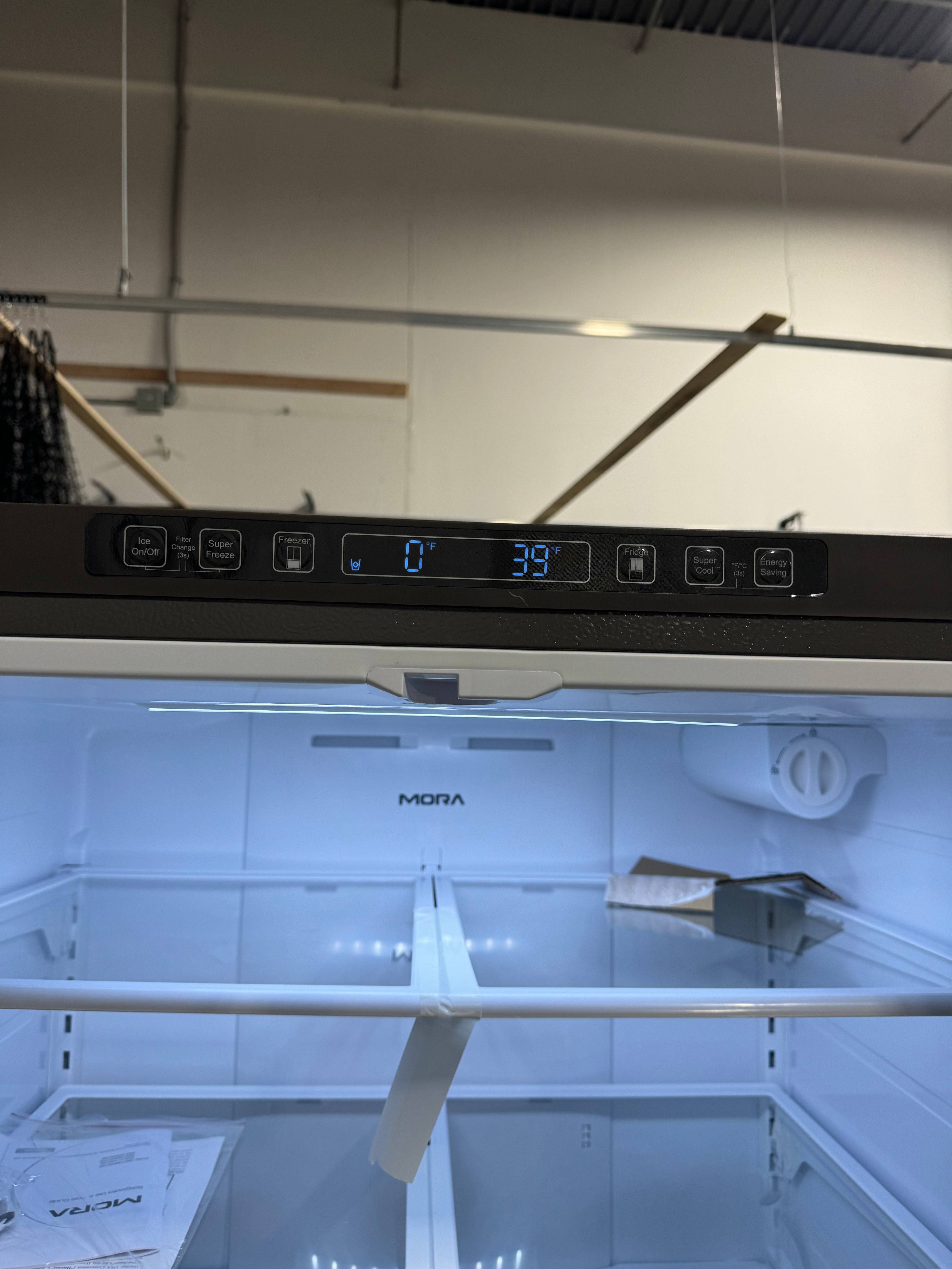 Mora 26.6 Cubic ft. refrigerator/freezer