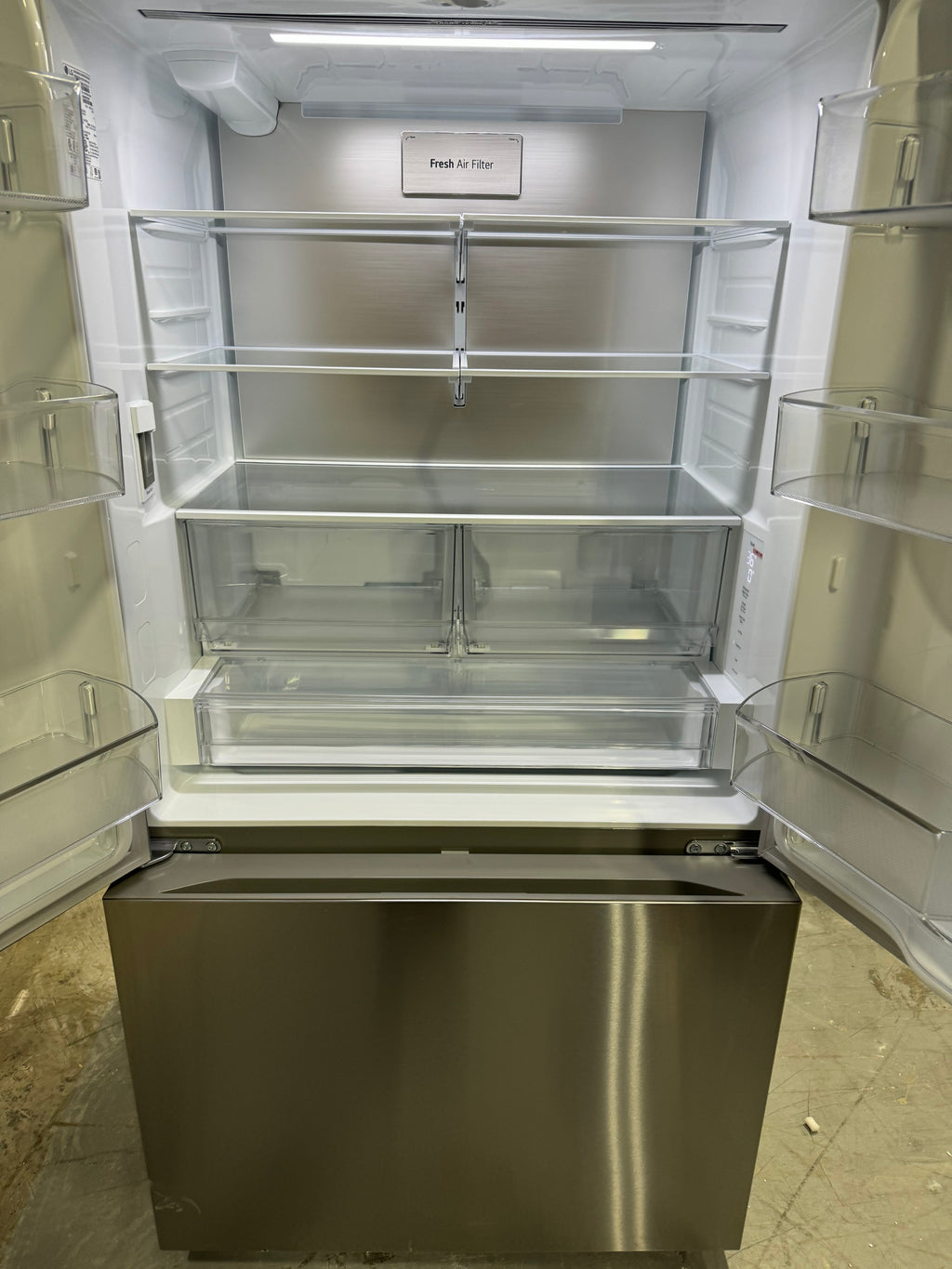 LG 26.5 Cubic ft. refrigerator/freezer