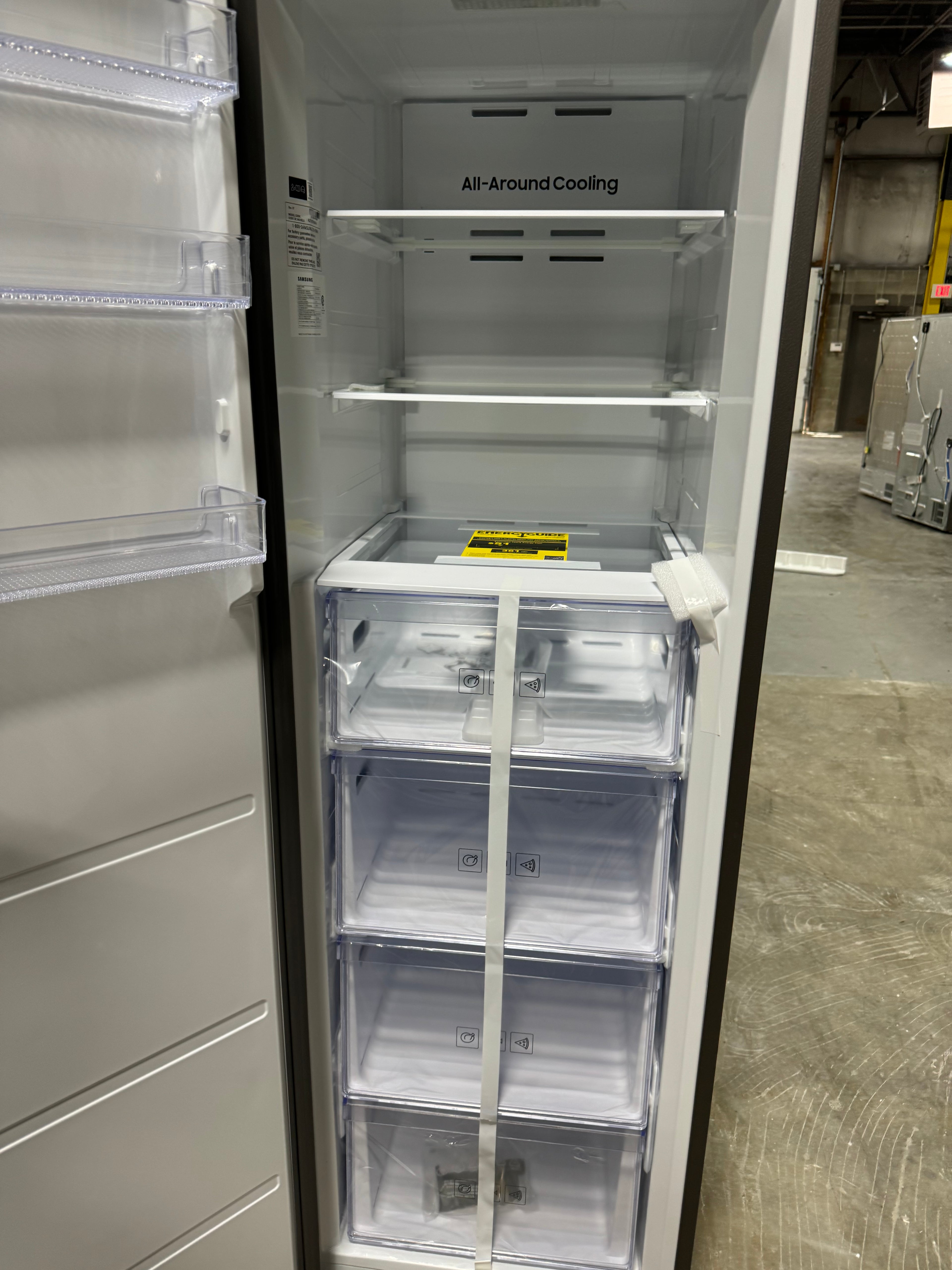 Midea 22.8 Cubic ft. refrigerator/freezer