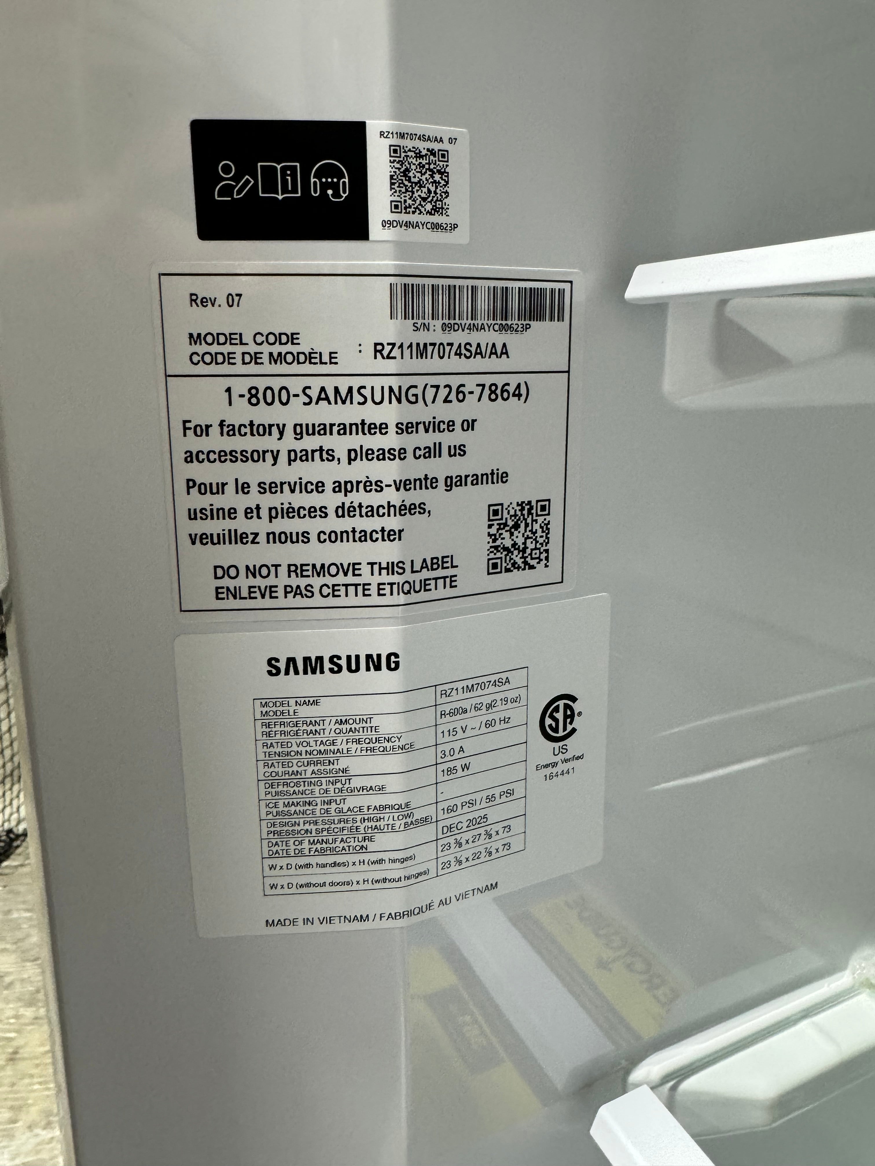 Midea 22.8 Cubic ft. refrigerator/freezer