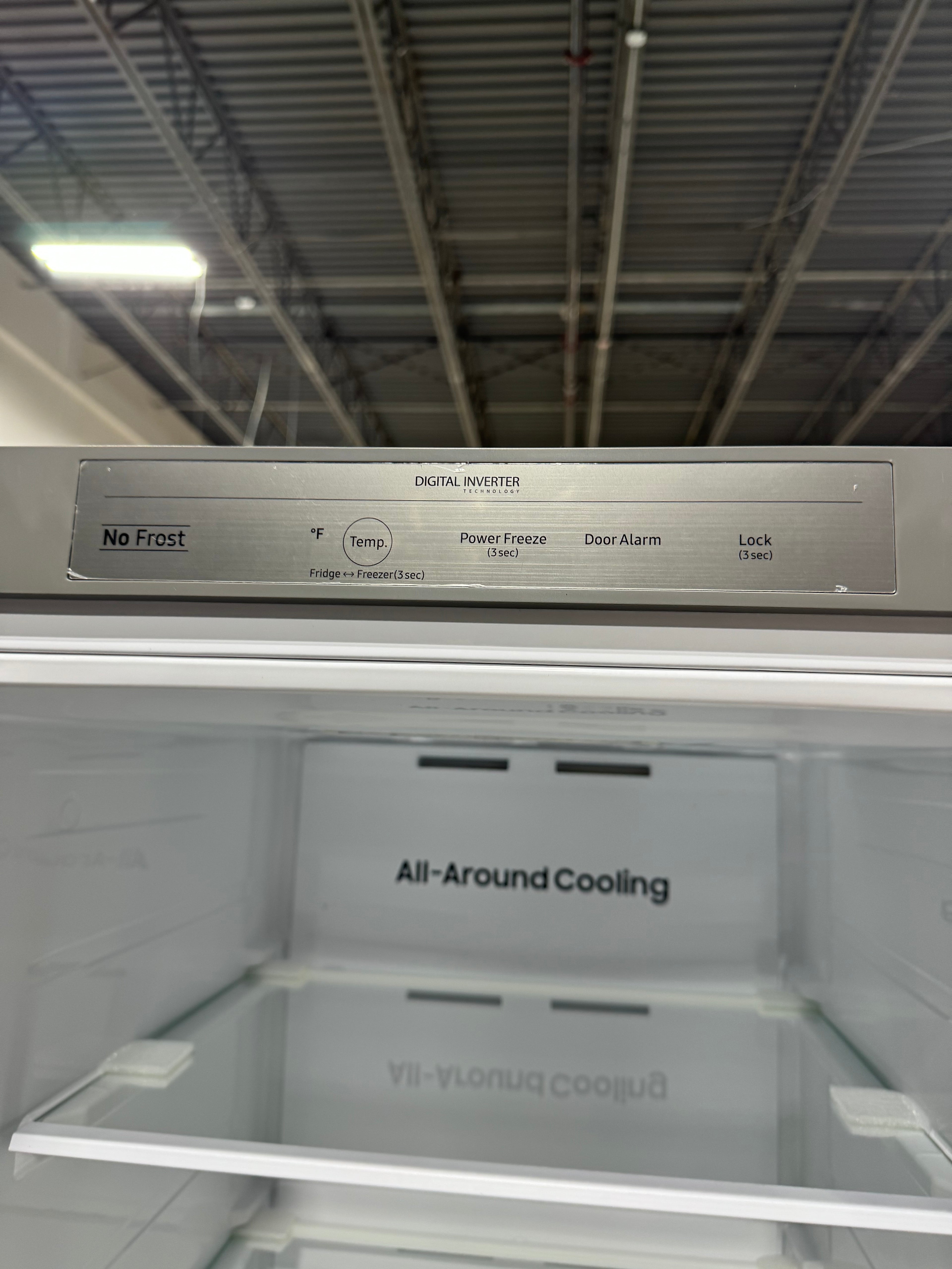 Midea 22.8 Cubic ft. refrigerator/freezer