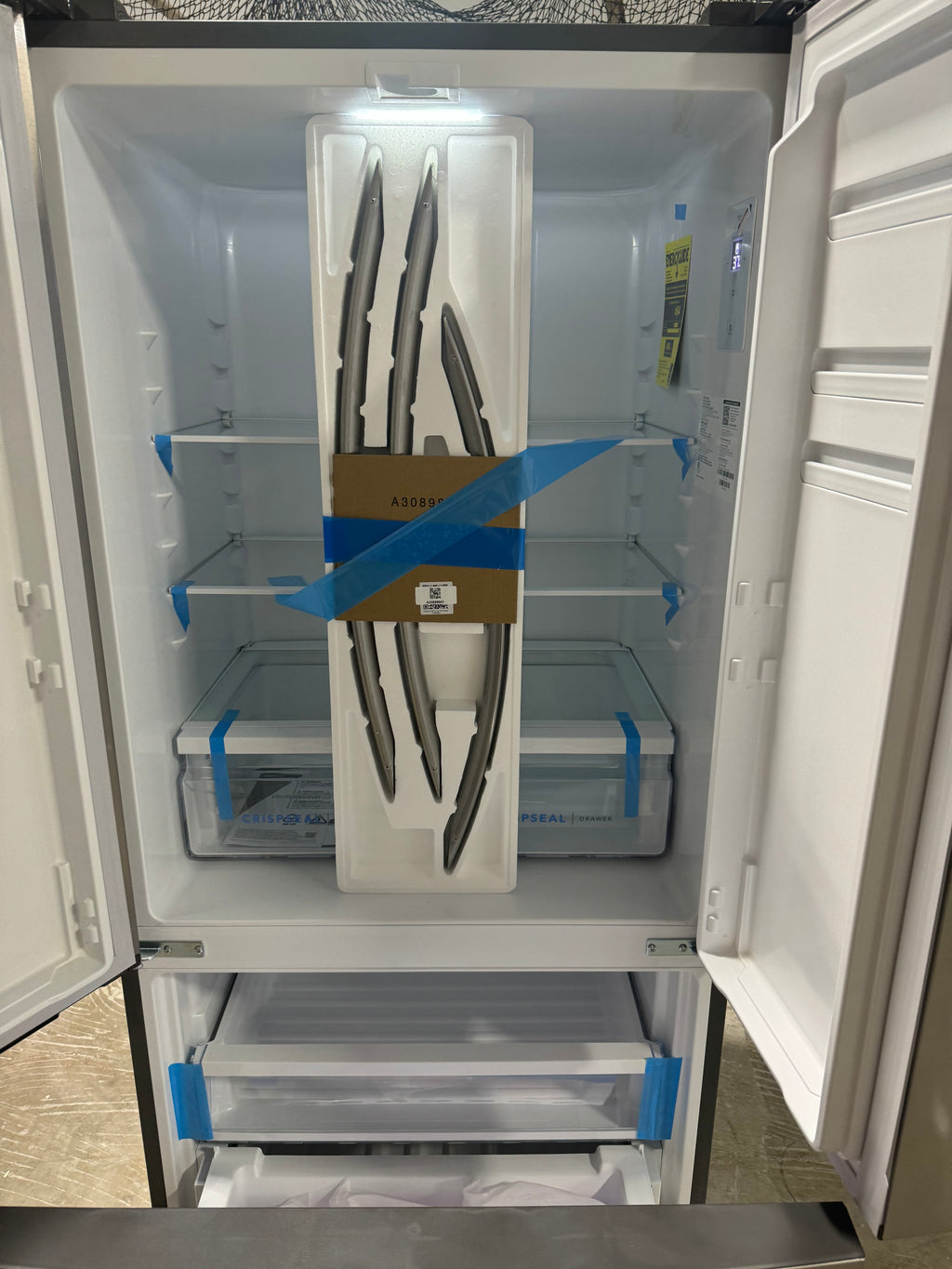Frigidaire 17.6 Cu.Ft. Refrigerator/Freezer