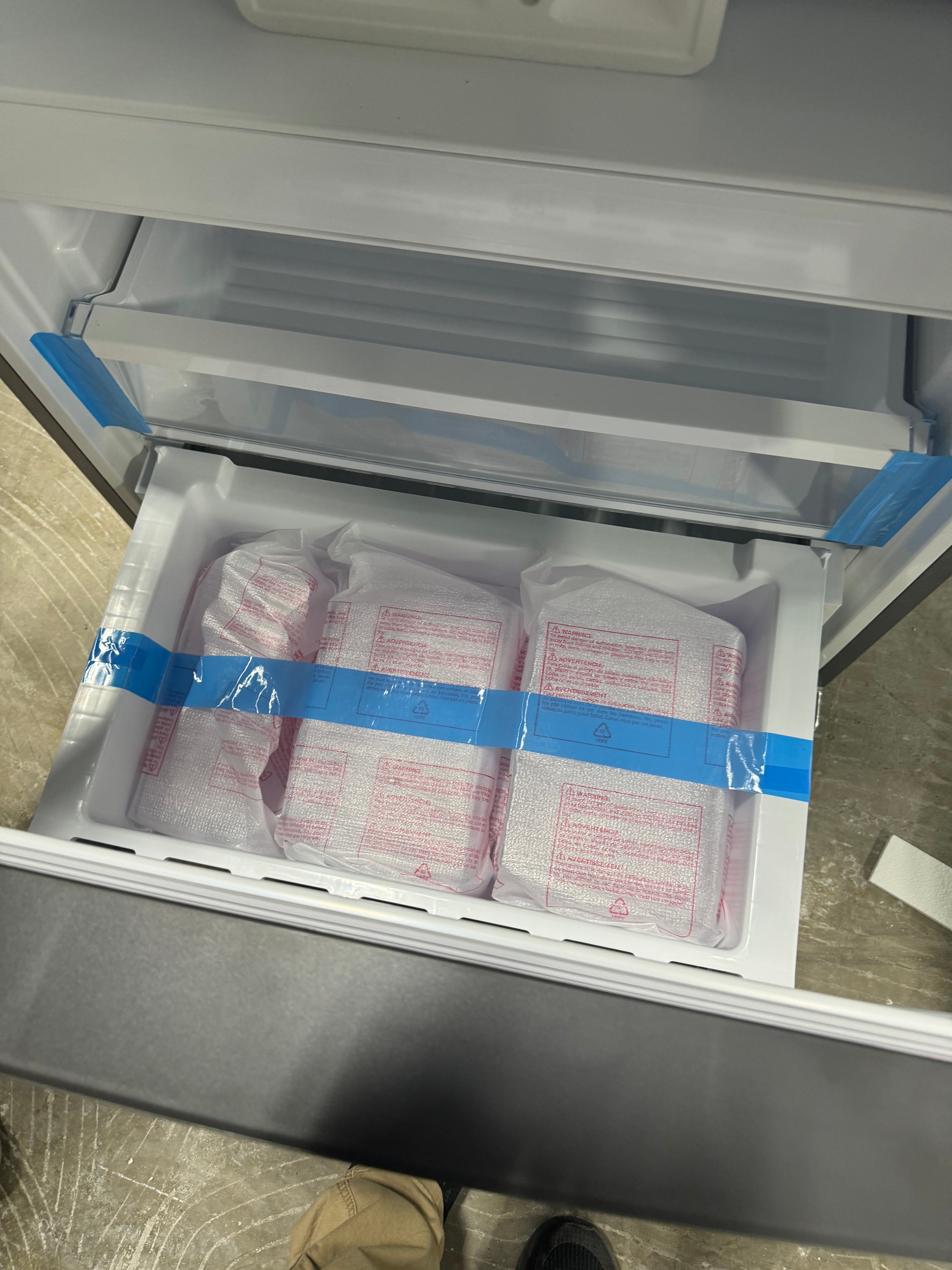 Frigidaire 17.6 Cu.Ft. Refrigerator/Freezer
