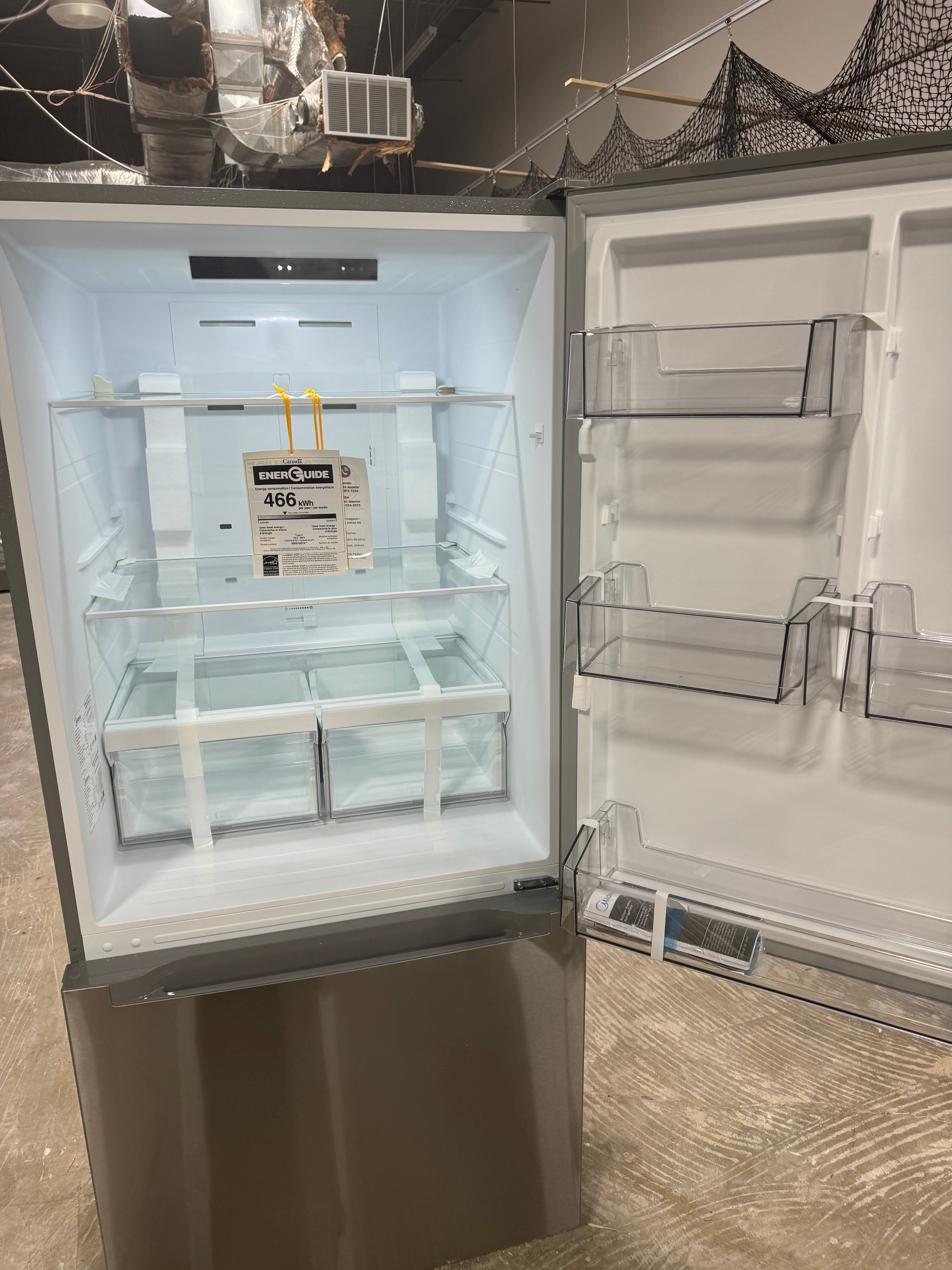 Midea 18.7 Cubic ft. refrigerator/freezer