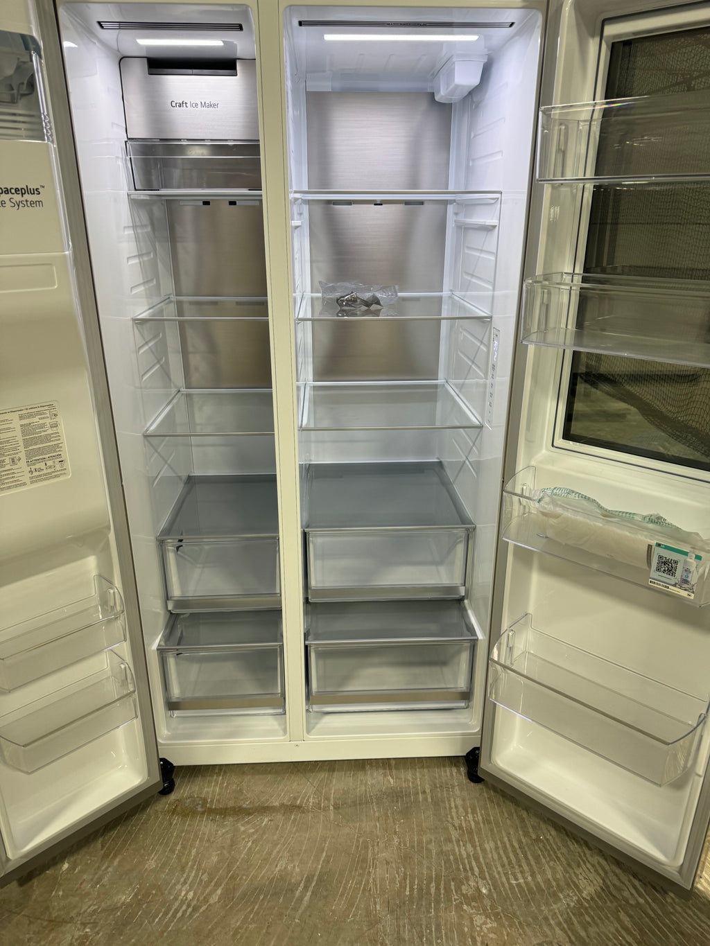 LG 27 Cubic ft. Refrigerator/Freezer