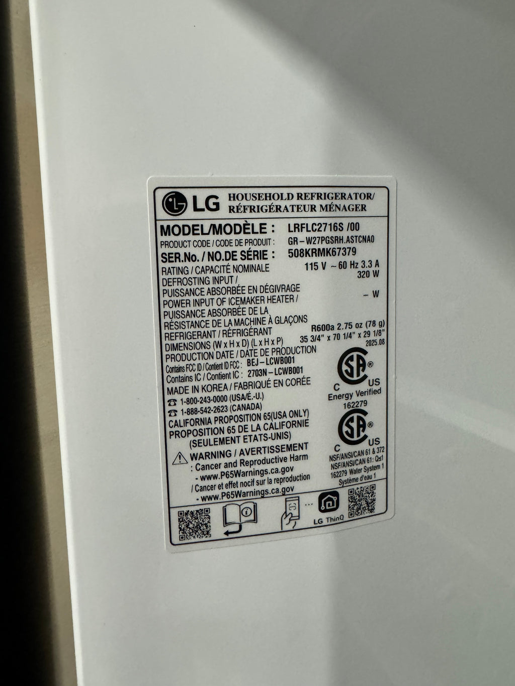 LG 26.5 Cubic ft. refrigerator/freezer