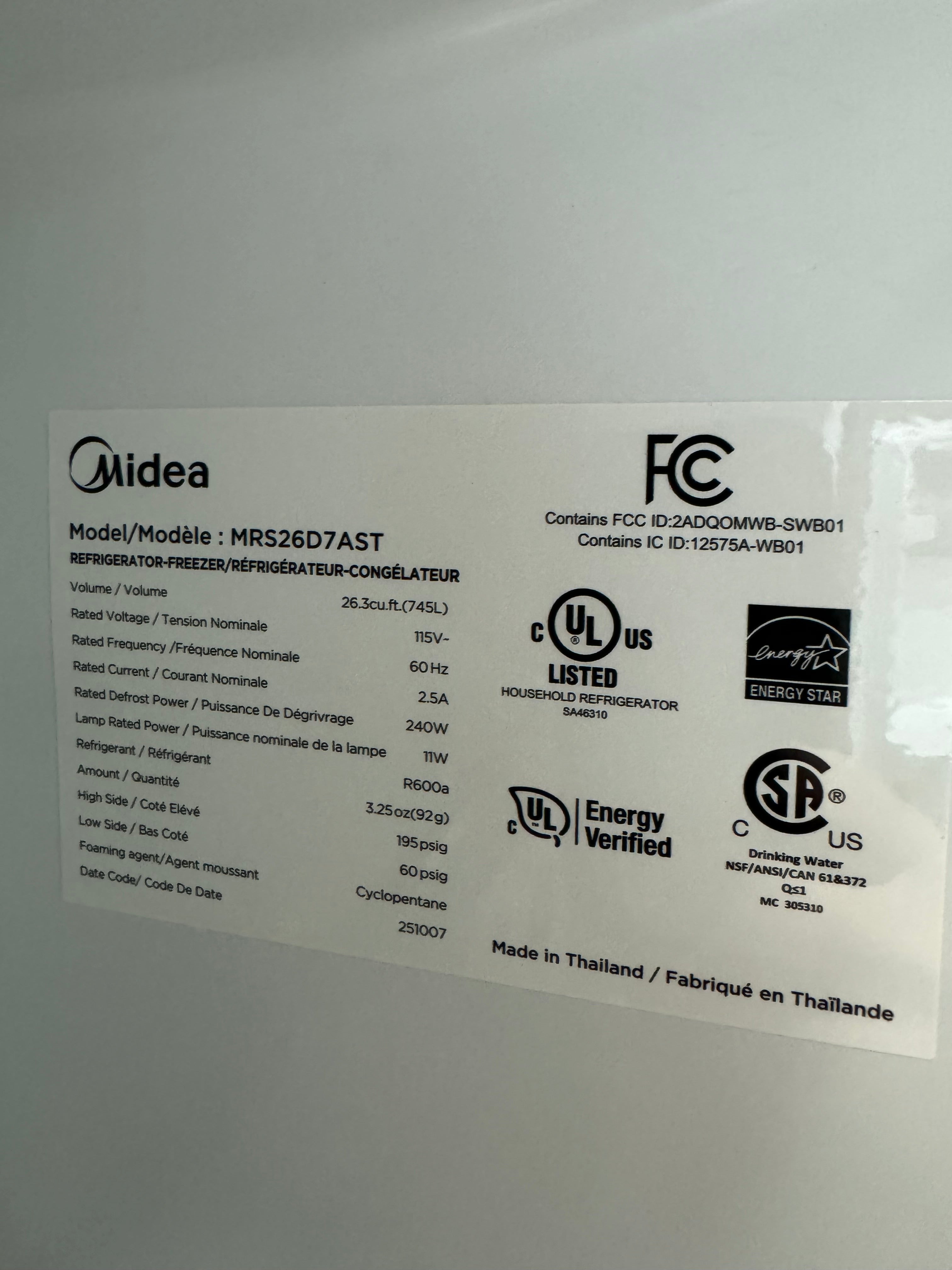 Midea 26 Cubic ft. Refrigerator/Freezer