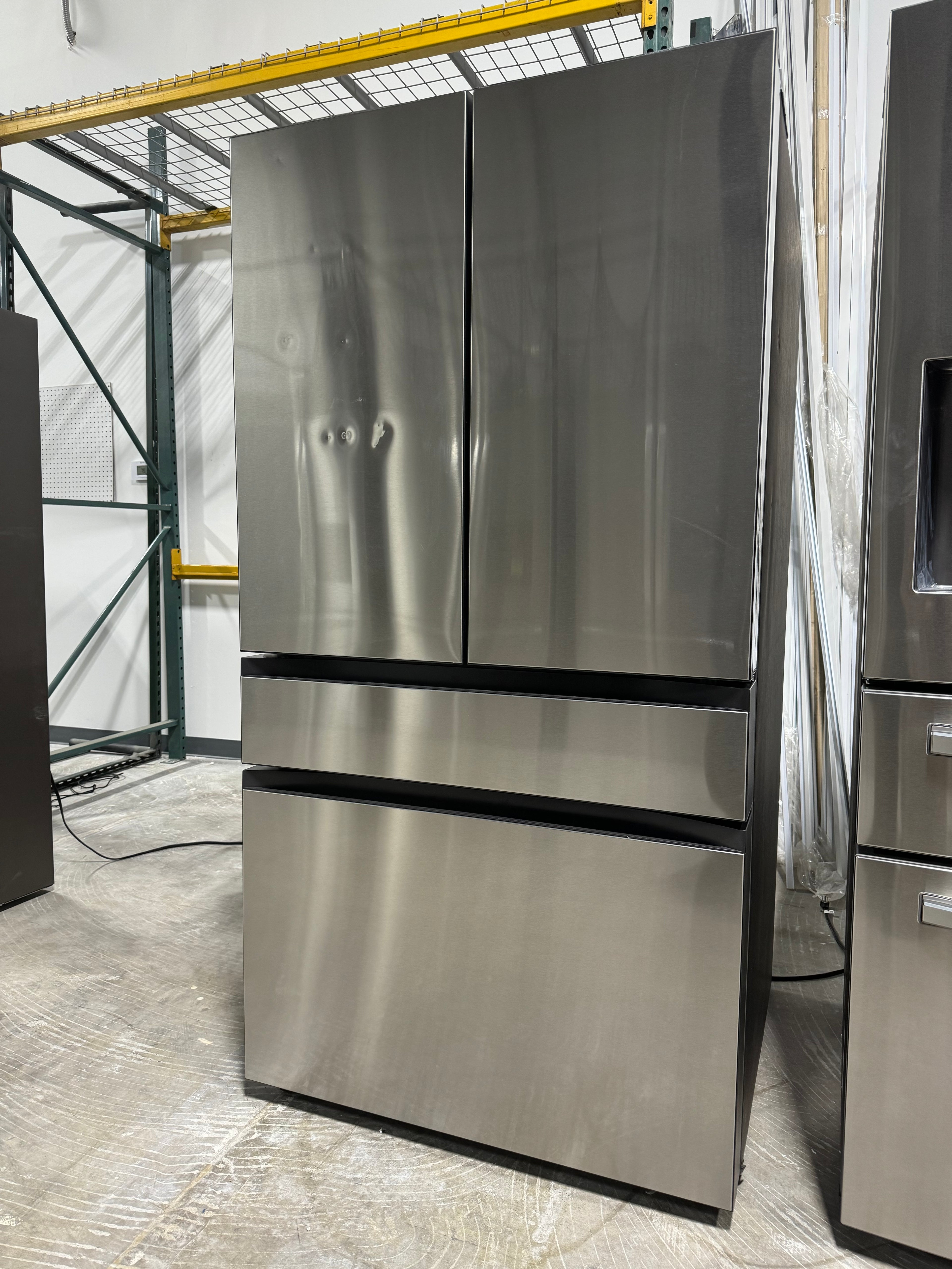 Samsung 29 Cubic ft. Refigerator/Freezer