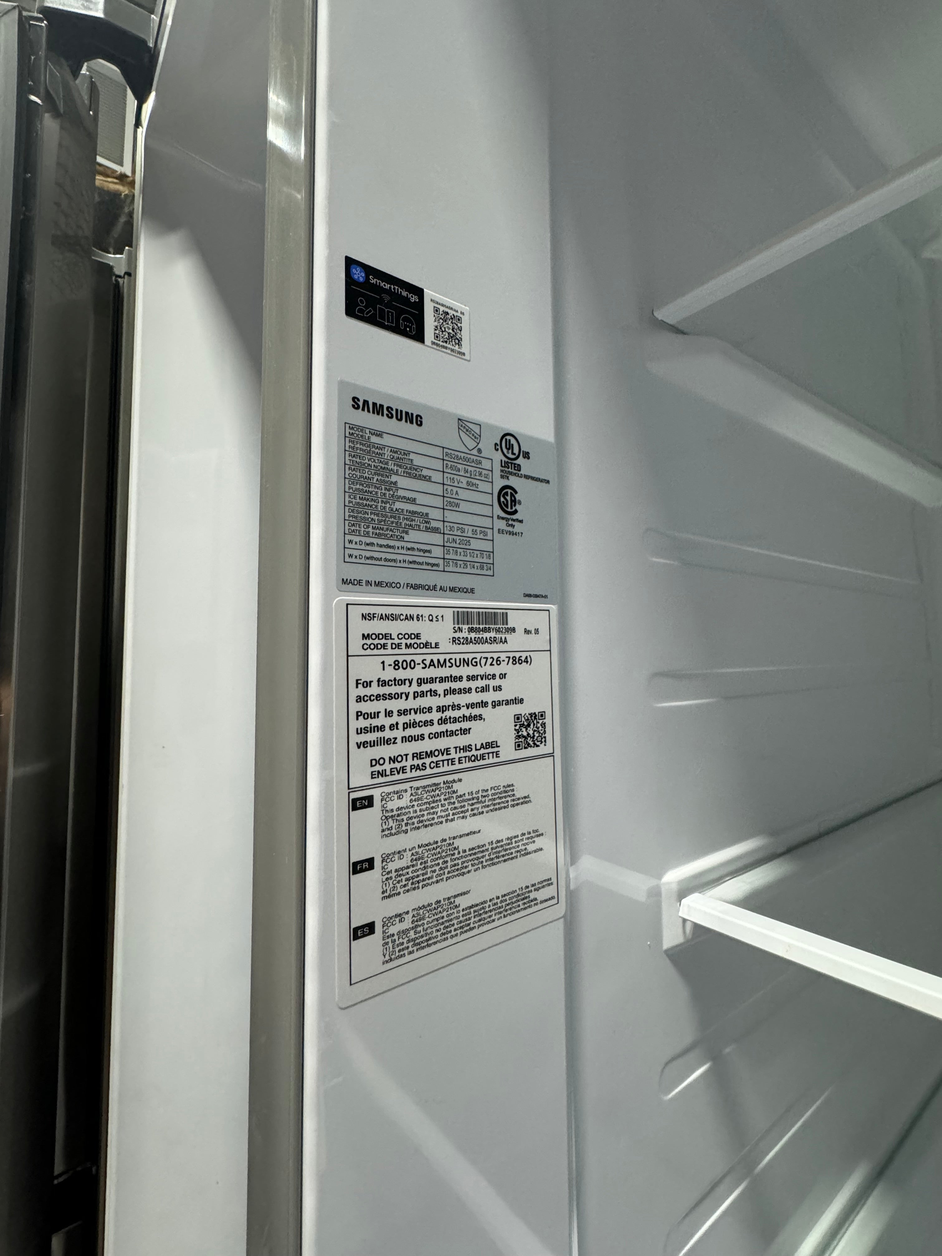 Samsung 27.4 Cu.Ft. Refrigerator/Freezer