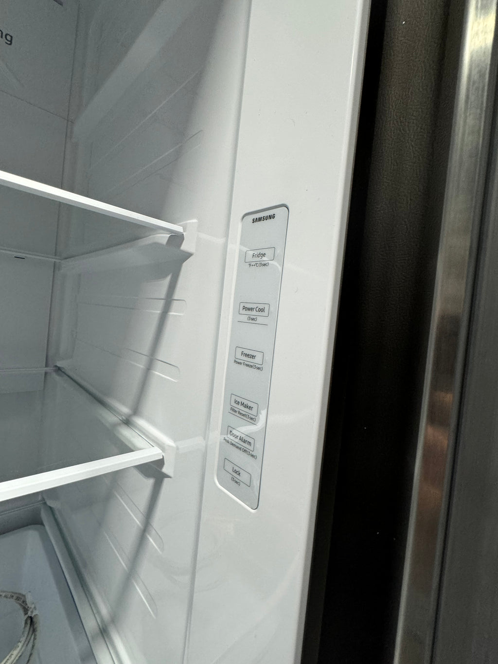 Samsung 27.4 Cu.Ft. Refrigerator/Freezer