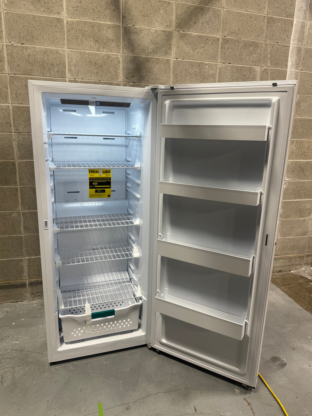 Hisense 17.1 Cubic ft. Convertible Freezer/Fridge