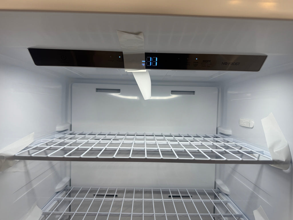 Hisense 17.1 Cubic ft. Convertible Freezer/Fridge