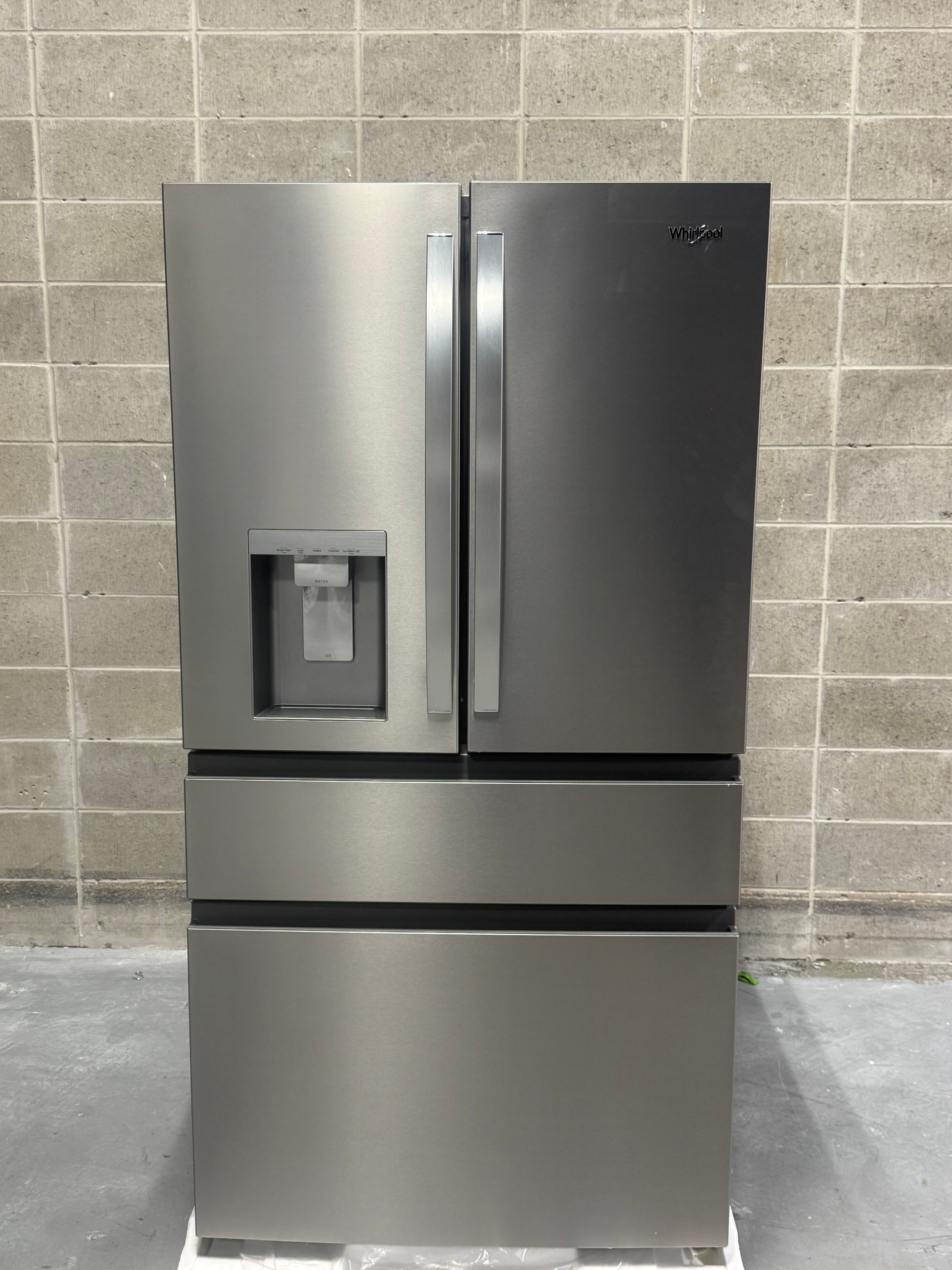 Whirlpool 29 Cubic ft. refrigerator/freezer