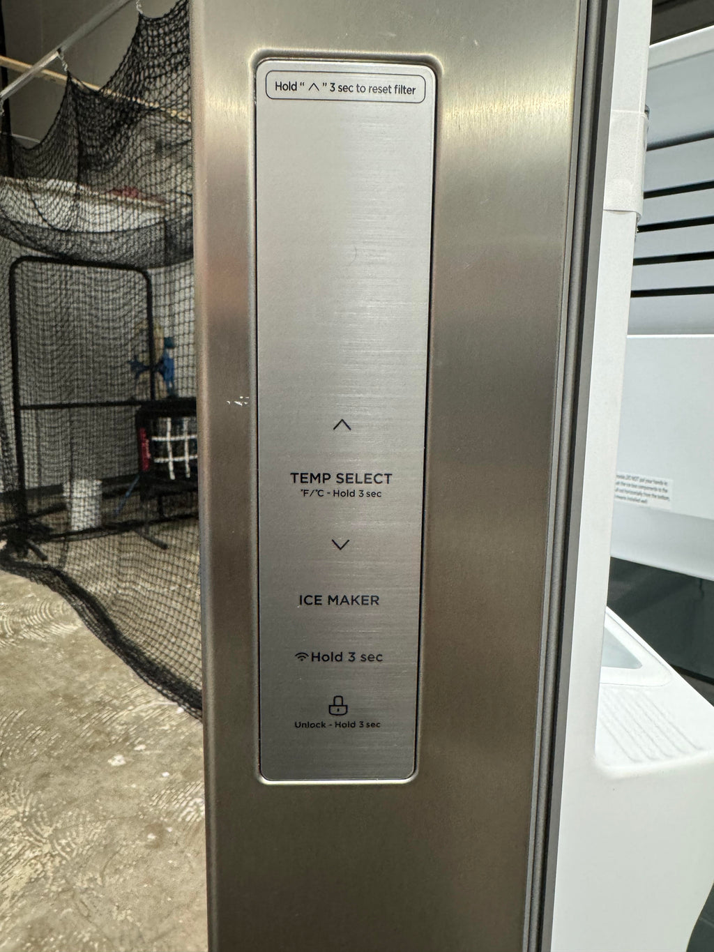 Midea 26 Cubic ft. Refrigerator/Freezer